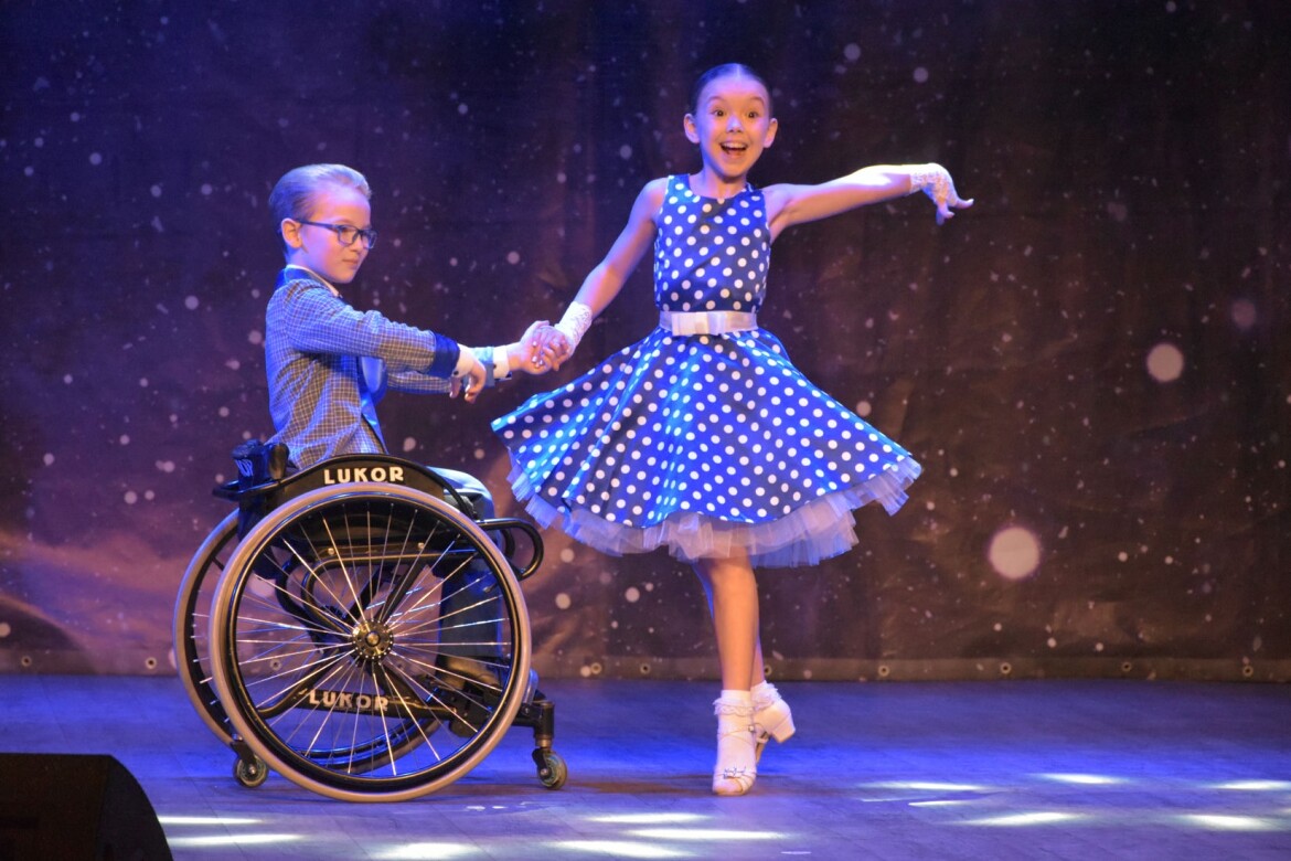 Сила духа в движении: в Казани прошел фестиваль танцев на колясках