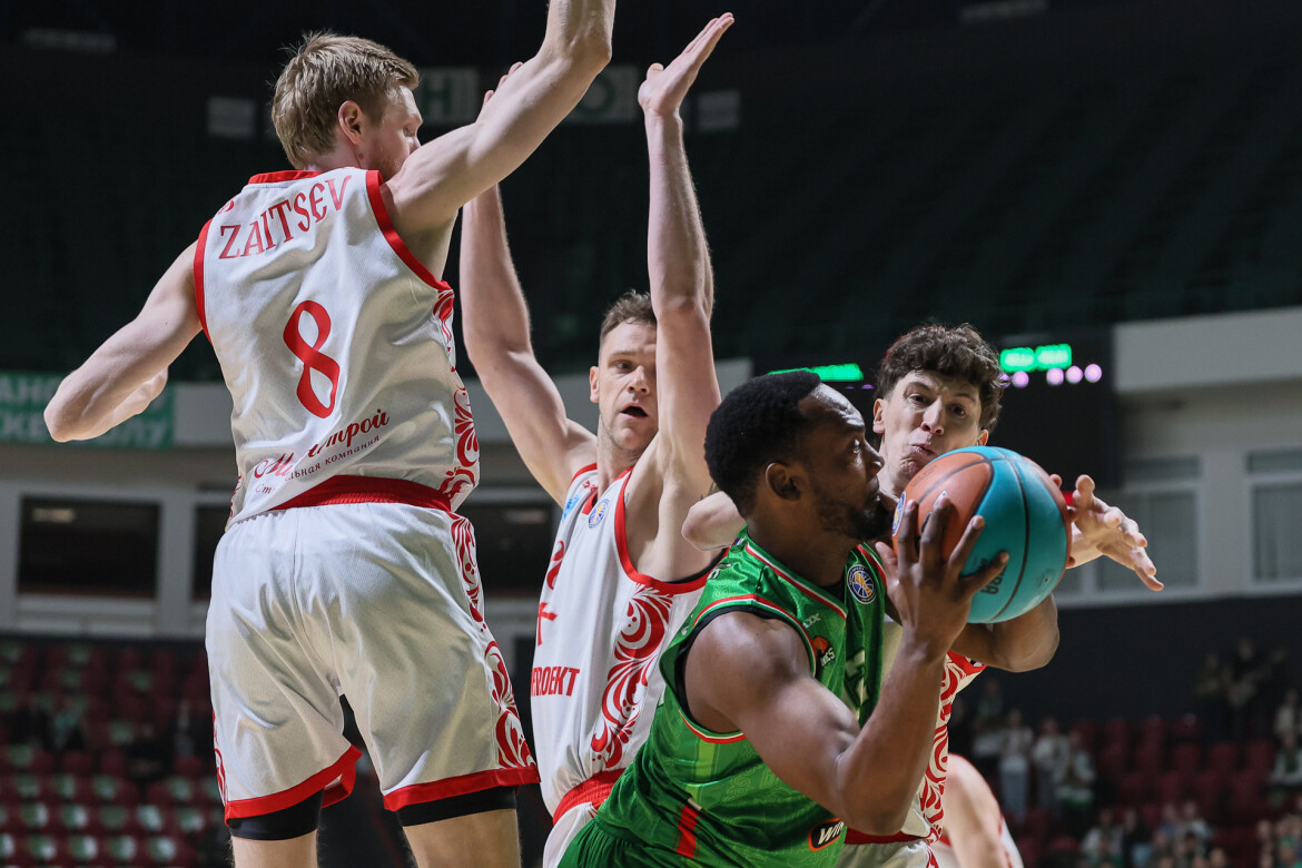 У УНИКСа в первом матче - победа