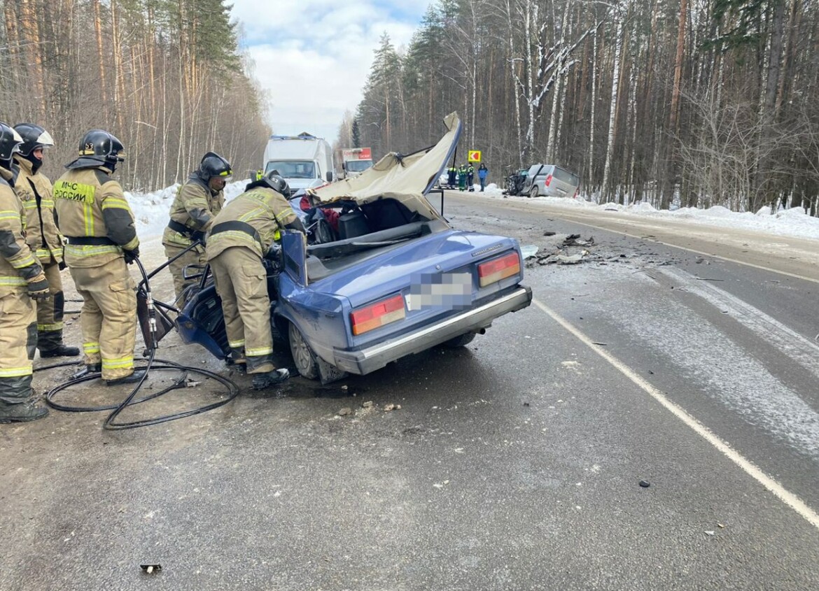 Водитель «ВАЗа» скончался на месте после аварии на трассе Йошкар-Ола |  24.02.2023 | Казань - БезФормата