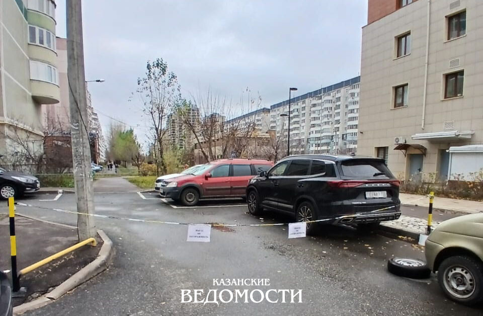 Парковка для своих: законно ли это?