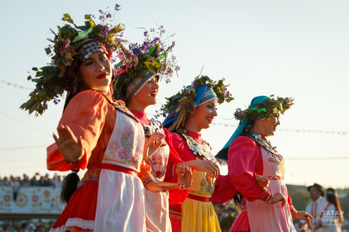 Куда сходить на выходных: кряшенский праздник Питрау, рок-концерт и фестиваль ягод