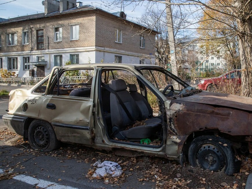 Брошенный автомобиль