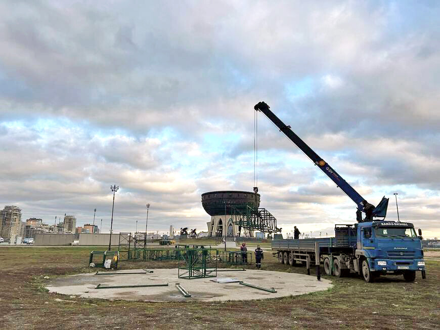 Центральную елку Казани украсят тысячи гирлянд