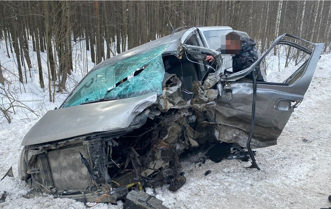 Водитель «ВАЗа» скончался на месте после аварии на трассе Йошкар-Ола