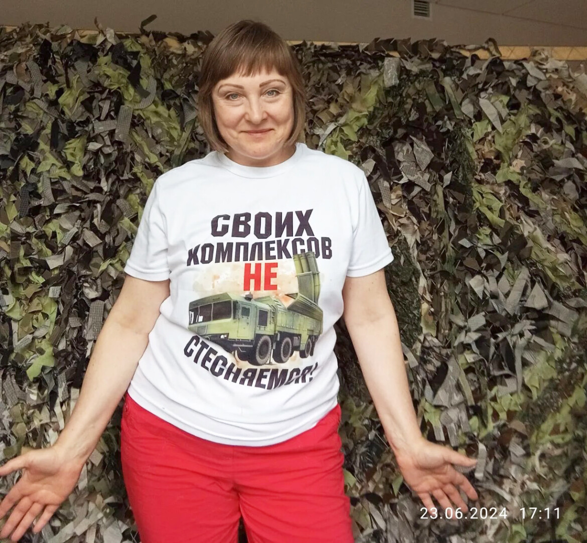 Волонтер Элина Богатова: Когда начала помогать - успокоилась