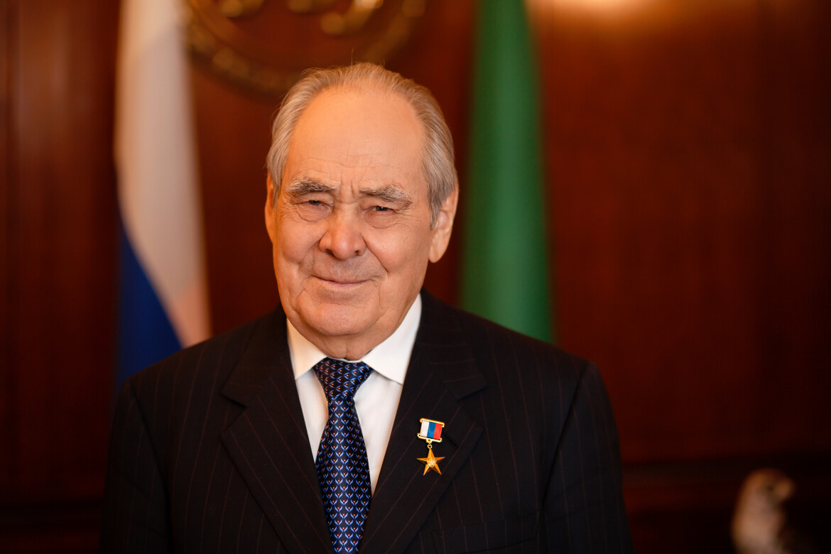 Первый Президент РТ Минтимер Шаймиев: Вы завоевали уважение и доверие большой читательской аудитории