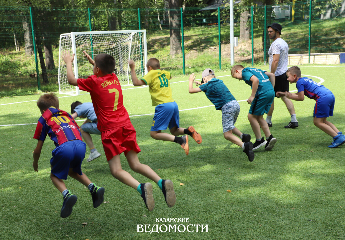 Двести лагерей вскоре примут ребят на летний отдых