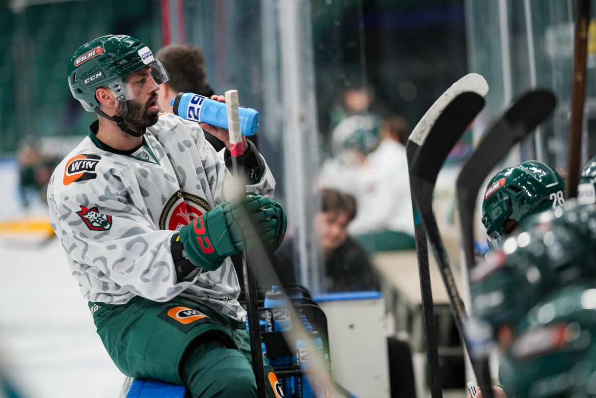 Закулисье дедлайна КХЛ: как приходил Тодд и почему в Казани остался Яшкин