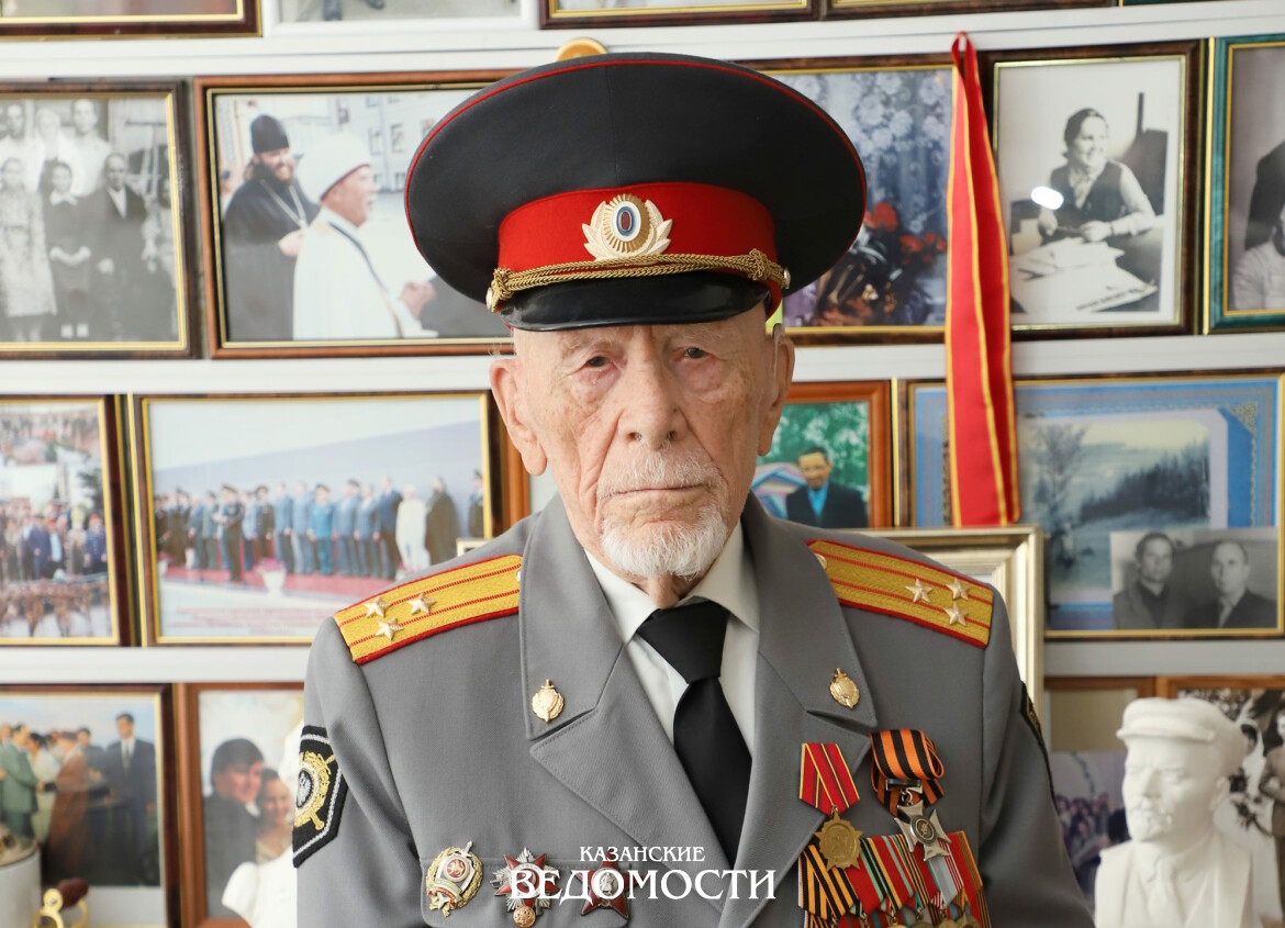 Секрет долголетия ветерана МВД  Хариса Салихова - в молитве и труде