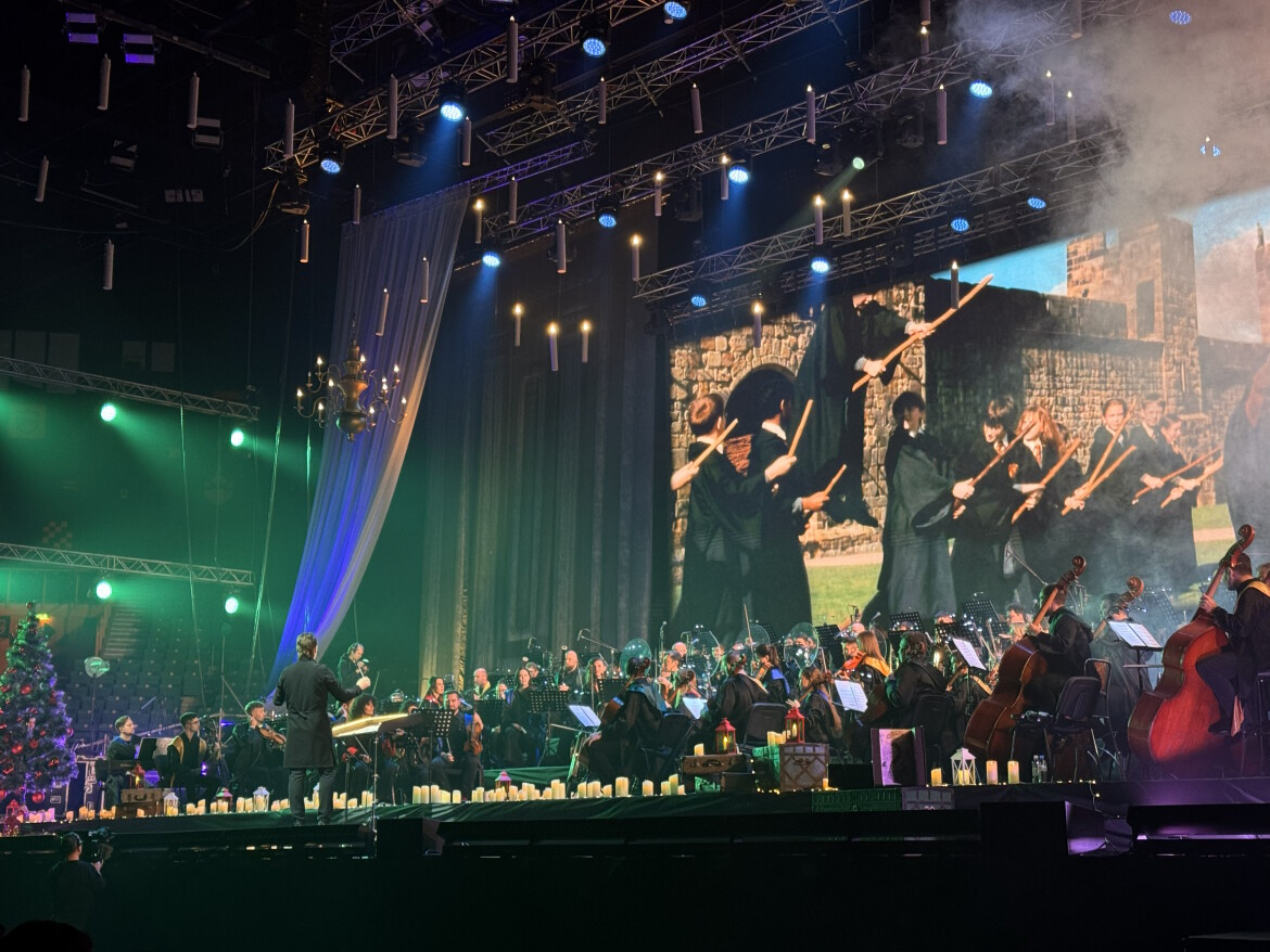 В Казани прошло грандиозное симфоническое шоу «Новый год в Хогвартсе»