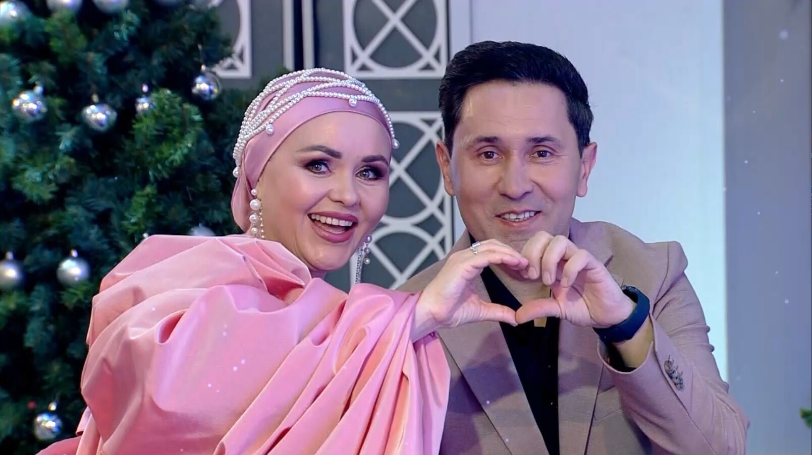 «Новый век» зажигает свой «Голубой огонек» - «Беренче театр - remake»