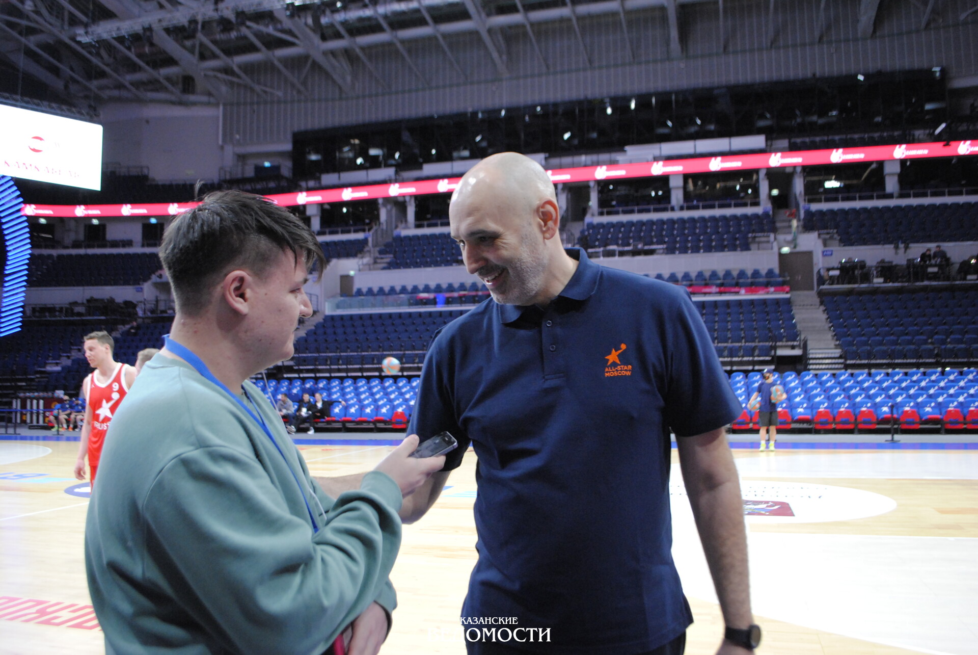 «Не лезу в работу других»: главный тренер сборной России по баскетболу об игроках УНИКСа