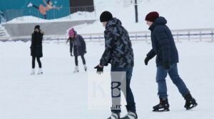 Cпорт на льду для всех желающих - Новый год на Черном озере