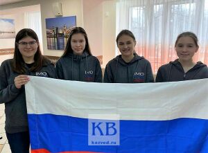 Команда школьниц из России заняла 1-е место в Европейской математической олимпиаде. Две ее участницы — из Казани 