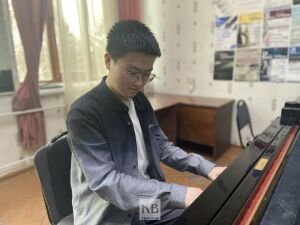 «Ваша музыка напоминает мне о доме»: пианист из Китая о работе со Сладковским и выступлении на инаугурации Президента РТ