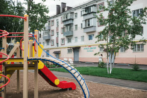 В Казани начались работы по программе «Наш двор»: что делают на территориях у домов в первую очередь? 