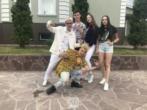 Съёмки, лайки и общий тикток-дом: кто и зачем живет в «общежитии» для блогеров близ Казани