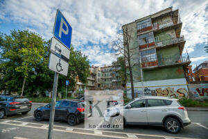 В Казани увеличат число платных парковок и продолжат бороться со скрывающих номера на платных 