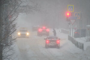 ДТП, пробки и задержавшиеся поезда: что произошло в Казани в эти выходные из-за снегопада