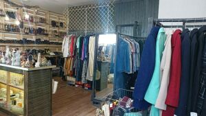 Казанские секонд-хенды: что покупать после ухода крупных магазинов одежды
