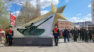 «Только герои рождаются в страхе»: в Казани почтили память воинов-танкистов