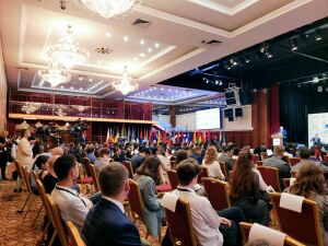 Объединение и взаимодействие: первый день Глобального форума молодых дипломатов в Казани
