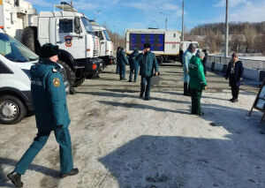 На льду, в воде и в воздухе: в Казани прошли командно-штабные учения с участием 200 человек