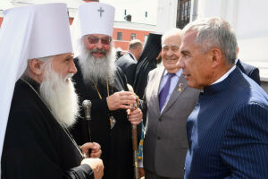 Минниханов поздравил татарстанцев с днем явления Казанской иконы Божией Матери