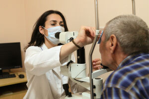«Раньше была альтернатива – удалить глаз»: Татарстан стал лидером в ПФО по офтальмологической помощи