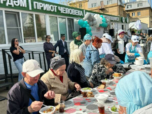 Накормлены горячим 1,5 млн человек: казанский «Приют человека» отметил пятый год помощи бездомным