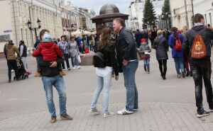 Счастливая семейная жизнь начинается в загсе