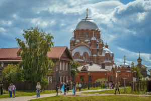 Свияжск как символ взаимовлияния культур и духовного единства народов