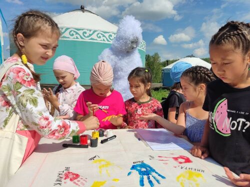 «Мы чаще думаем о людях с ОВЗ, но не о тех, кто рядом»: в РТ провели фестиваль для особенных детей
