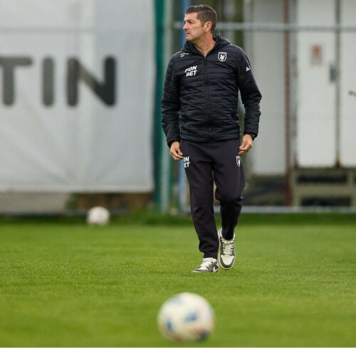 Франк Артига начал с поражения в Каспийске