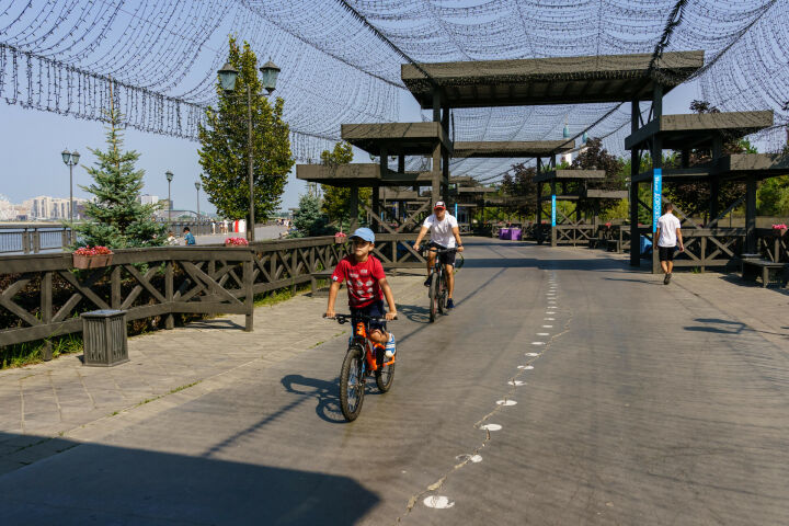 Крути педали: где в Казани взять напрокат велосипед, самокат или ролики